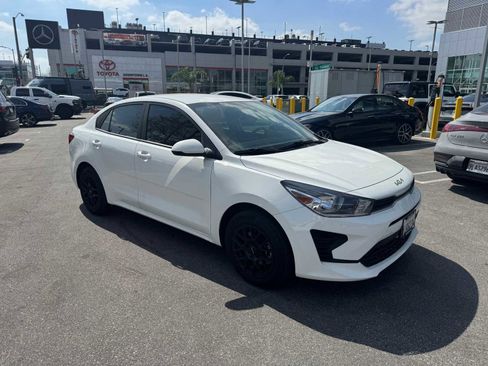 Used 2023 Kia Rio LX image 2