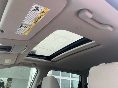 Used 2024 Honda CR-V EX image 5
