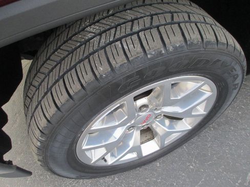 Used 2017 GMC Sierra 1500 SLT w/ SLT Premium Package image 13