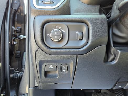 New 2026 RAM 1500 Big Horn AWD/4WD image 17