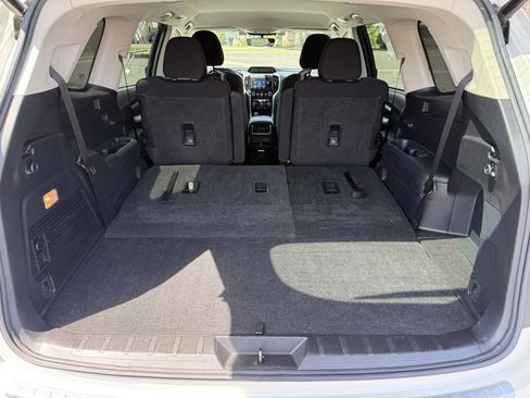 Used 2019 Subaru Ascent Premium AWD/4WD image 25