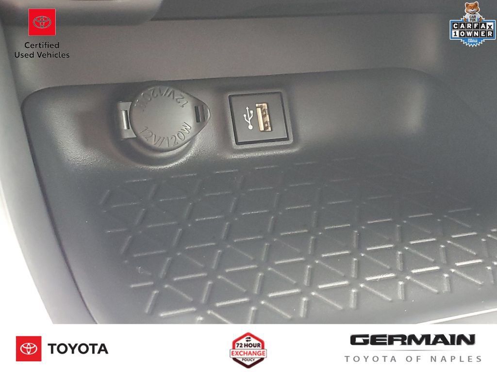 Certified 2025 Toyota RAV4 XLE AWD/4WD image 33