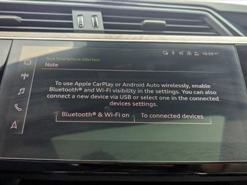 Used 2021 Audi e-tron Premium w/ Convenience Plus Package image 30