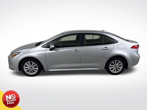 Used 2024 Toyota Corolla LE w/ LE Convenience Package AWD/4WD image 7