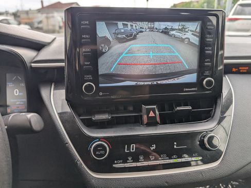 Used 2022 Toyota Corolla LE FWD image 23