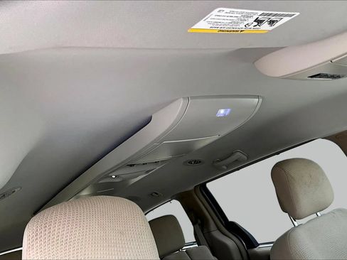 Used 2013 Dodge Grand Caravan Crew w/ Driver Convenience Group FWD image 27