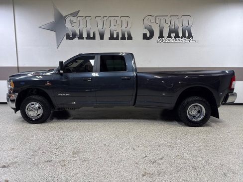 Used 2021 RAM 3500 Big Horn image 5