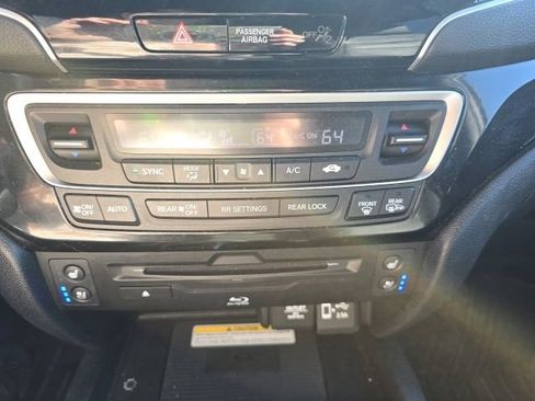 Used 2021 Honda Pilot Black Edition image 18