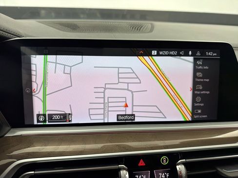 Used 2022 BMW X5 xDrive40i w/ Premium Package image 16