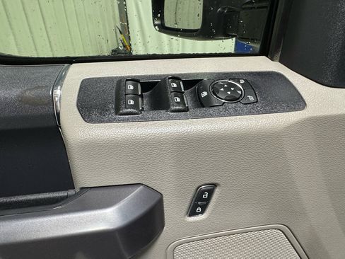 Used 2022 Ford F250 XLT w/ XLT Value Package image 24