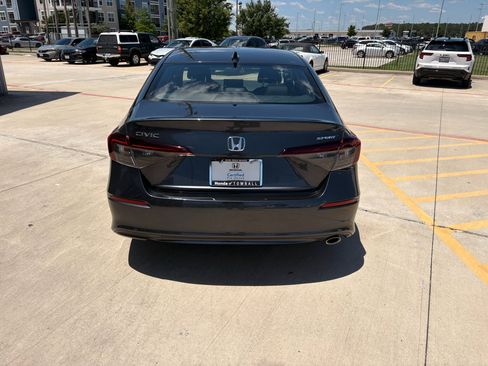 Certified 2025 Honda Civic Sport image 7