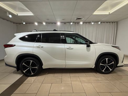 Certified 2021 Toyota Highlander XSE AWD/4WD image 6