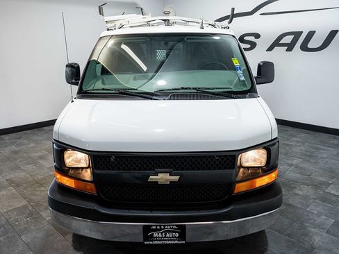 Used 2014 Chevrolet Express 2500 RWD image 7