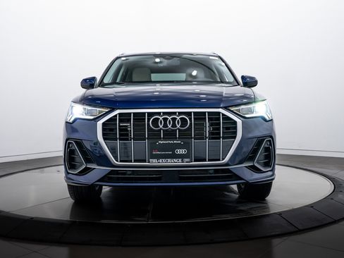 Certified 2025 Audi Q3 2.0T Premium Plus w/ Premium Plus Package image 20