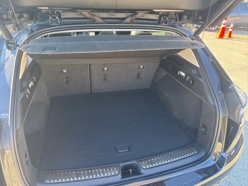 Used 2021 Buick Envision Avenir w/ Technology Package II image 19