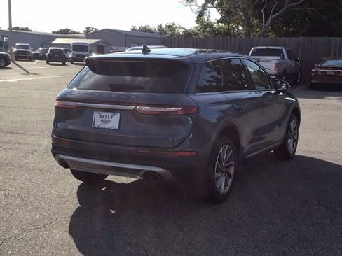 Used 2023 Lincoln Corsair FWD w/ Equipment Group 101A image 5