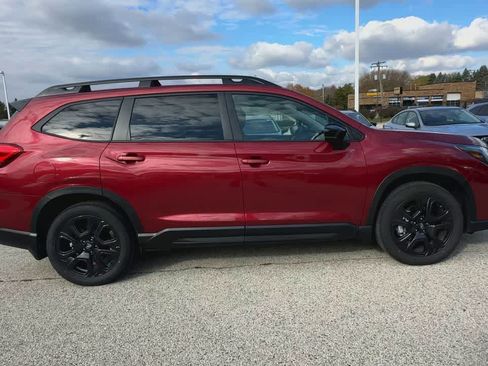 Certified 2025 Subaru Ascent Bronze Edition image 9