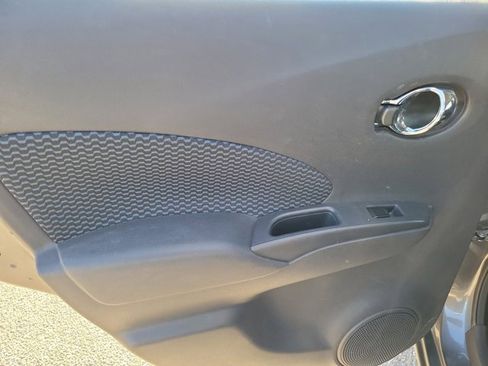 Used 2019 Nissan Versa Note SV image 17