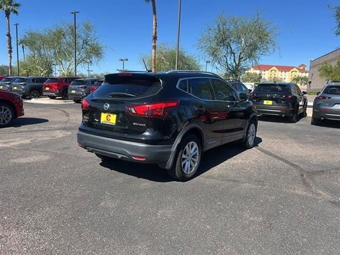 Used 2018 Nissan Rogue Sport SV w/ SV All-Weather Package image 13