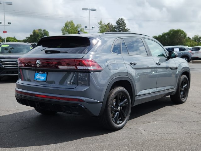New 2026 Volkswagen Atlas Cross Sport SEL R-Line AWD/4WD image 3