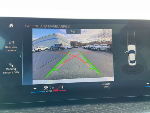 Used 2023 BMW 330i xDrive Sedan w/ Driving Assistance Package image 34