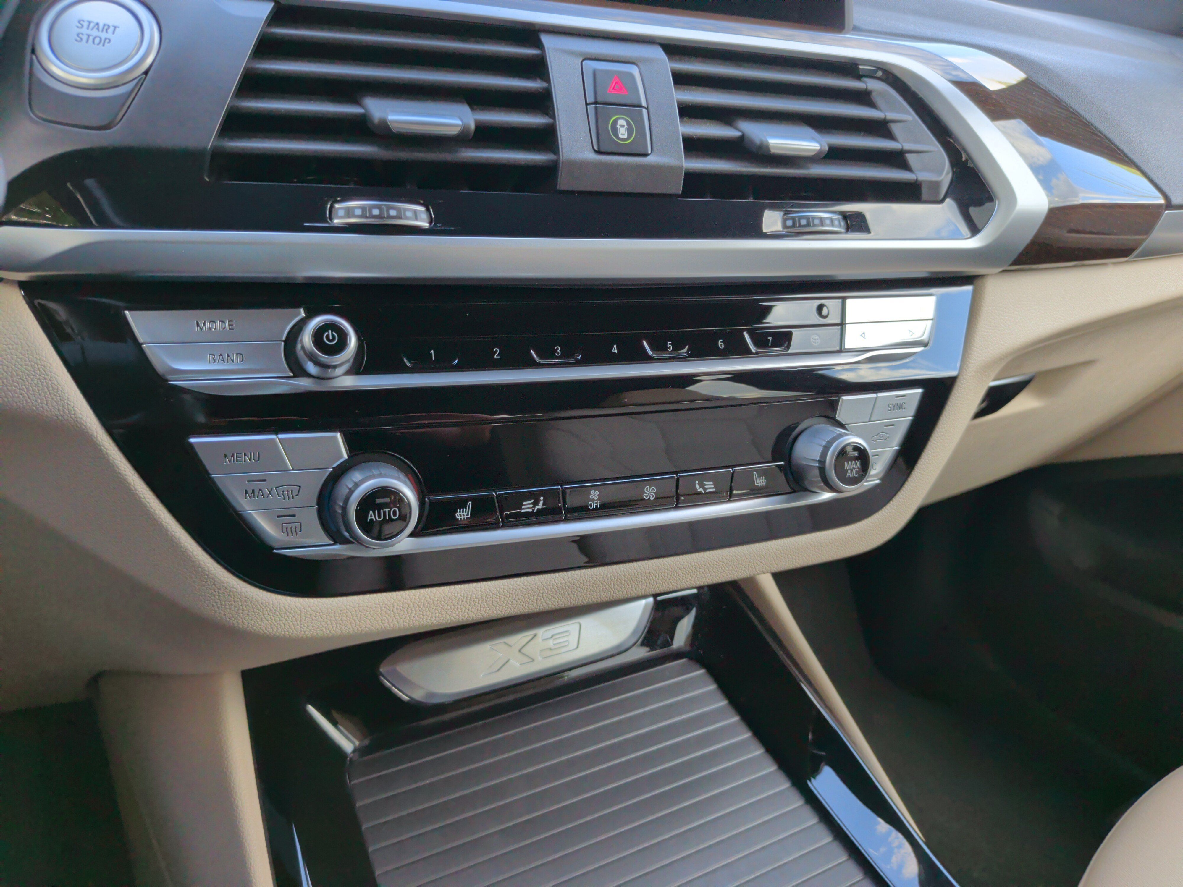 Used 2021 BMW X3 xDrive30e w/ Convenience Package AWD/4WD image 19