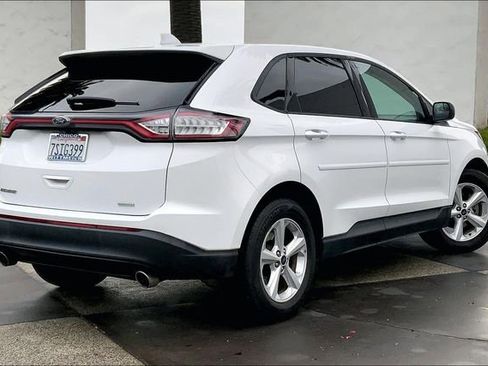 Used 2016 Ford Edge SE image 13