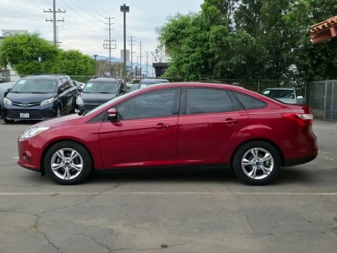 Used 2014 Ford Focus SE image 5
