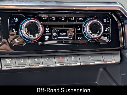 New 2026 GMC Sierra 2500 Denali Ultimate AWD/4WD image 17