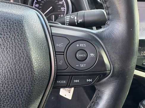 Used 2018 Toyota Camry SE image 14