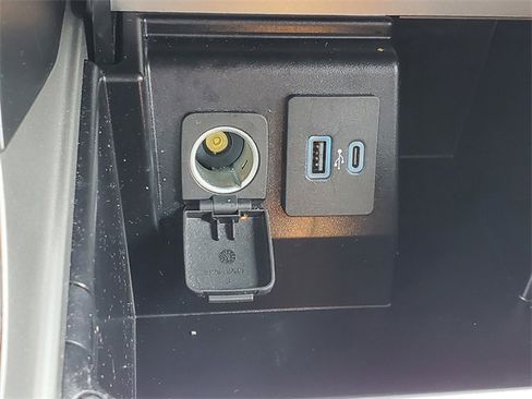 Certified 2023 Ford Explorer XLT w/ Equipment Group 202A image 22