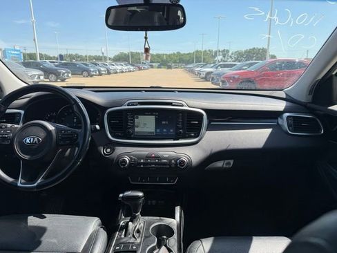 Used 2016 Kia Sorento SX FWD image 21