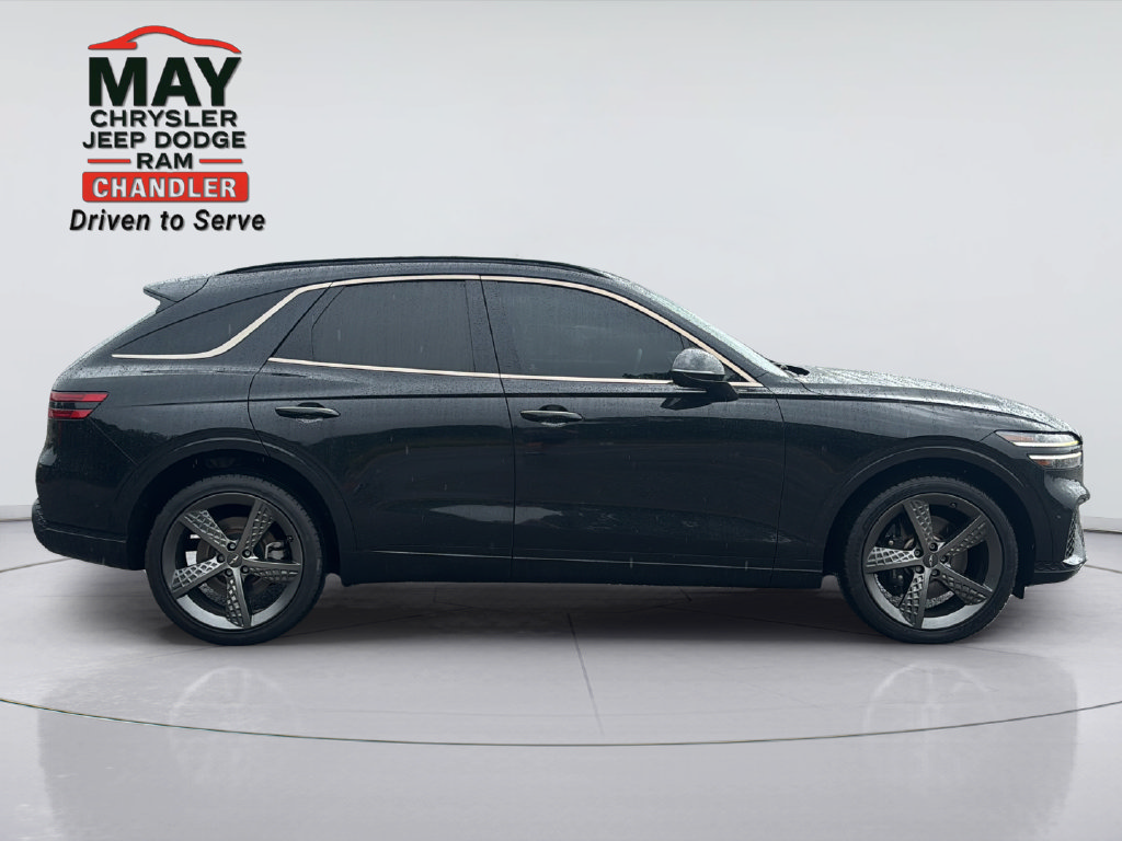 Used 2022 Genesis GV70 3.5T Sport w/ Sport Prestige Package AWD/4WD image 8