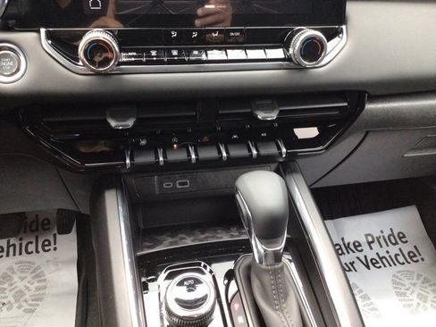 New 2026 GMC Canyon Elevation w/ Convenience Package image 13