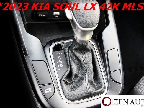 Used 2023 Kia Soul LX w/ Option Group 015 image 18