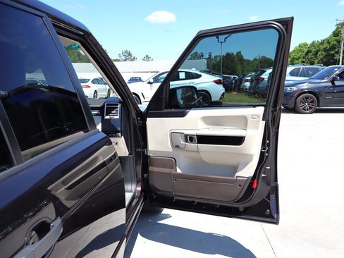 Used 2010 Land Rover Range Rover Supercharged AWD/4WD image 36