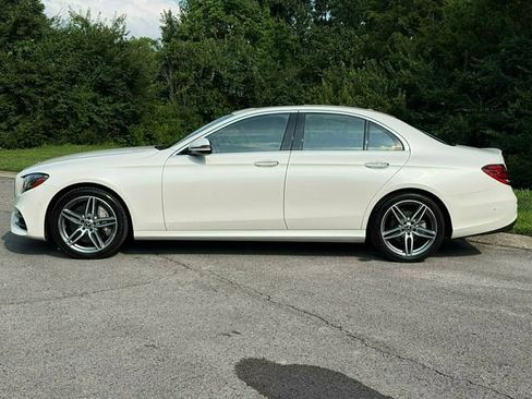 Used 2018 Mercedes-Benz E 300 4MATIC image 3