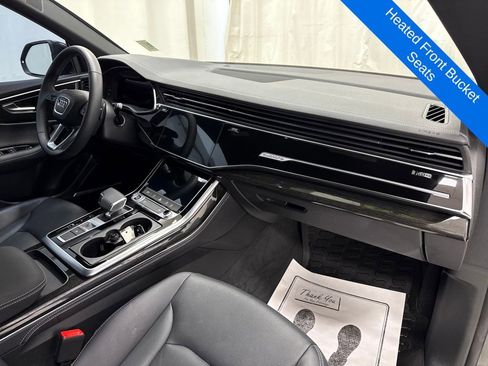 Used 2025 Audi Q8 Premium Plus image 10