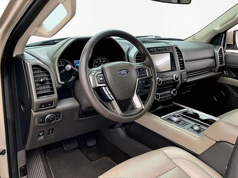 Used 2018 Ford Expedition Max XLT w/ Equipment Group 202A image 14