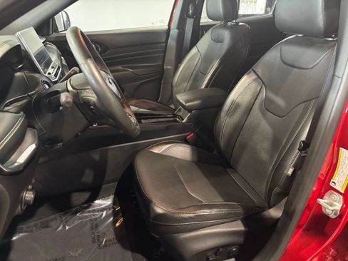 Used 2023 Jeep Compass High Altitude AWD/4WD image 11