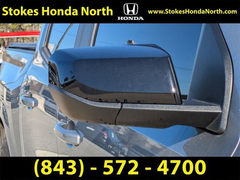 Used 2023 Chevrolet Colorado Z71 w/ Z71 Convenience Package 2 image 12