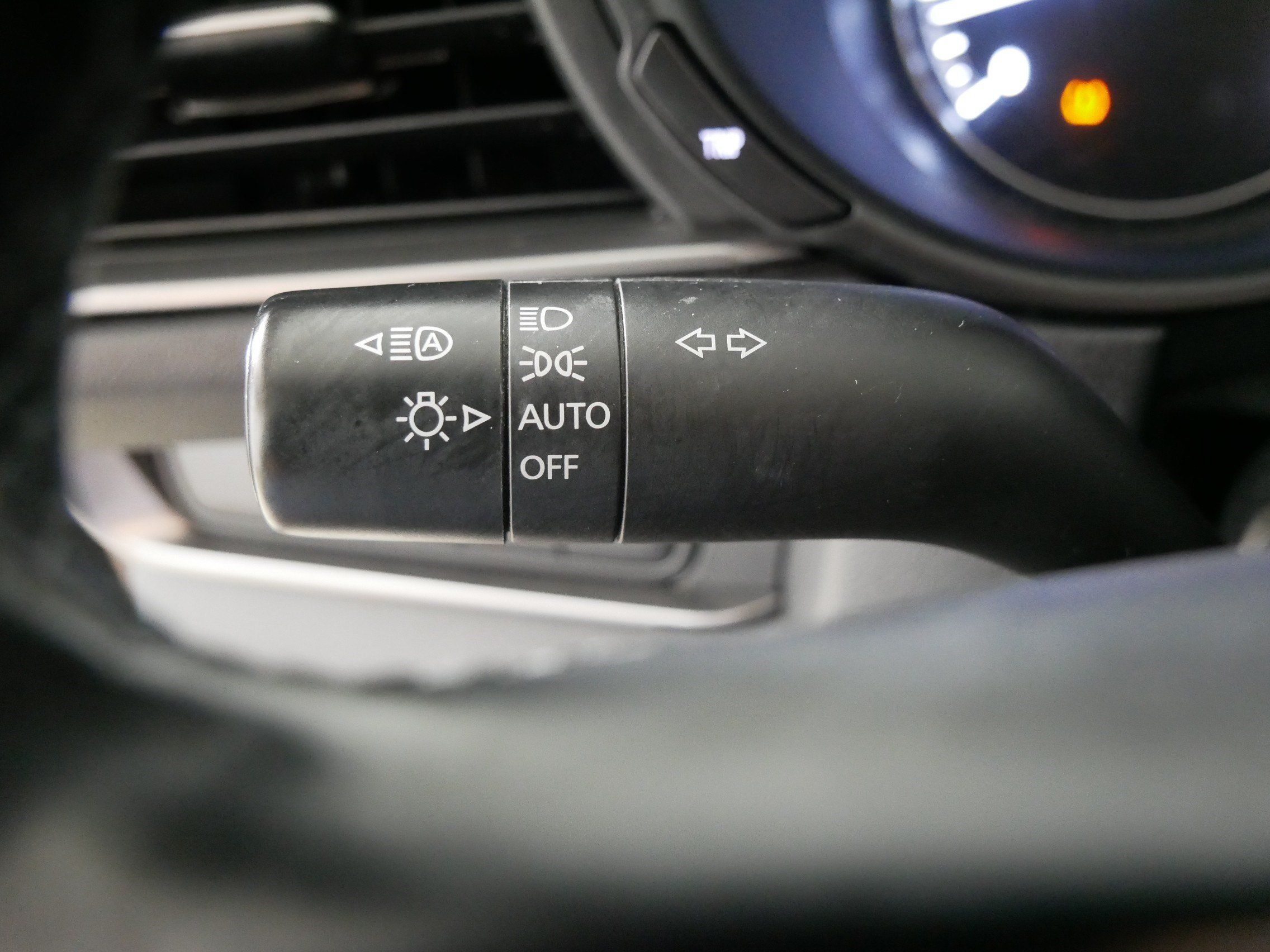 Used 2024 MAZDA CX-30 AWD 2.5 S w/ Select Sport Pkg image 31