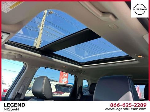 Certified 2023 Nissan Rogue SL w/ SL Premium Package image 19