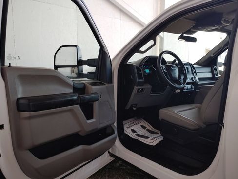 Used 2021 Ford F250 XL w/ Power Equipment Group RWD image 14