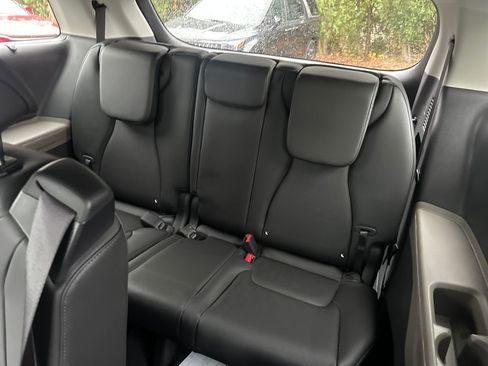 New 2026 Kia Carnival EX image 18