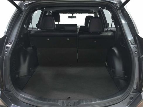 Used 2015 Toyota RAV4 XLE image 9