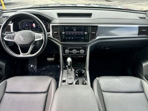 Used 2020 Volkswagen Atlas Cross Sport SEL image 17
