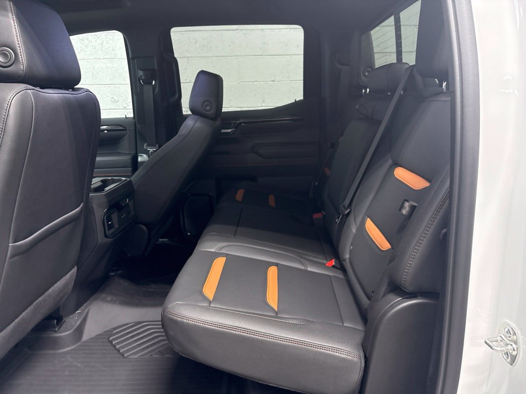 New 2026 GMC Sierra 1500 AT4 w/ AT4 Premium Package AWD/4WD image 17
