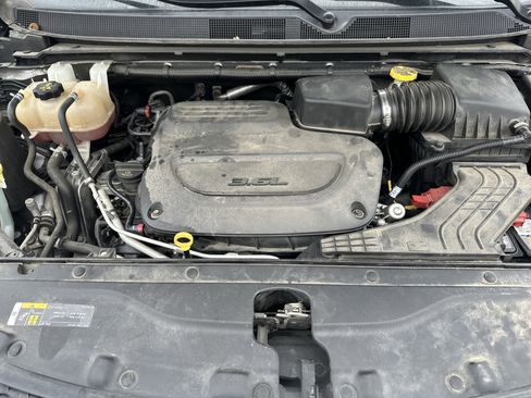 Used 2020 Chrysler Pacifica Touring-L image 33