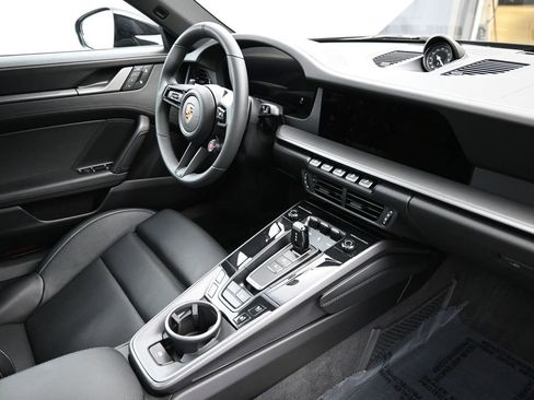 Certified 2025 Porsche 911 Carrera w/ Premium Package image 10